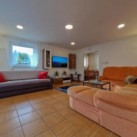 Apartamento Apartmán U řeky Česká Ves