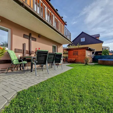 Apartamento Apartmán U řeky Česká Ves